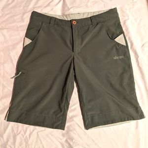 Sherpa adventure gear shorts